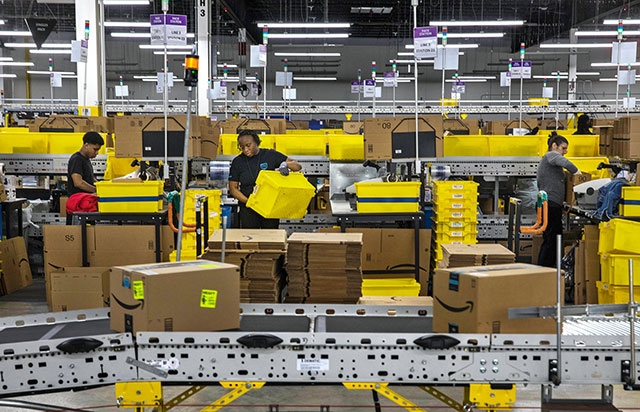 Amazon Warehouse in Staten Island 2019