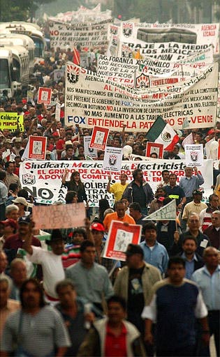 Manifestación contra privatización, 27.11.03