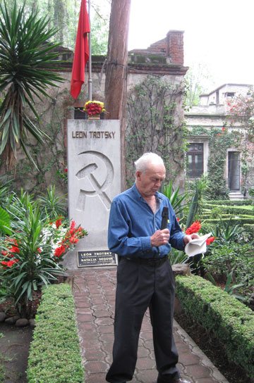 Esteban Volkov, 69 aniversario
              luctuoso del asesinato de León Trotsky, agosto de 2009.
              Foto: El Internacionalista